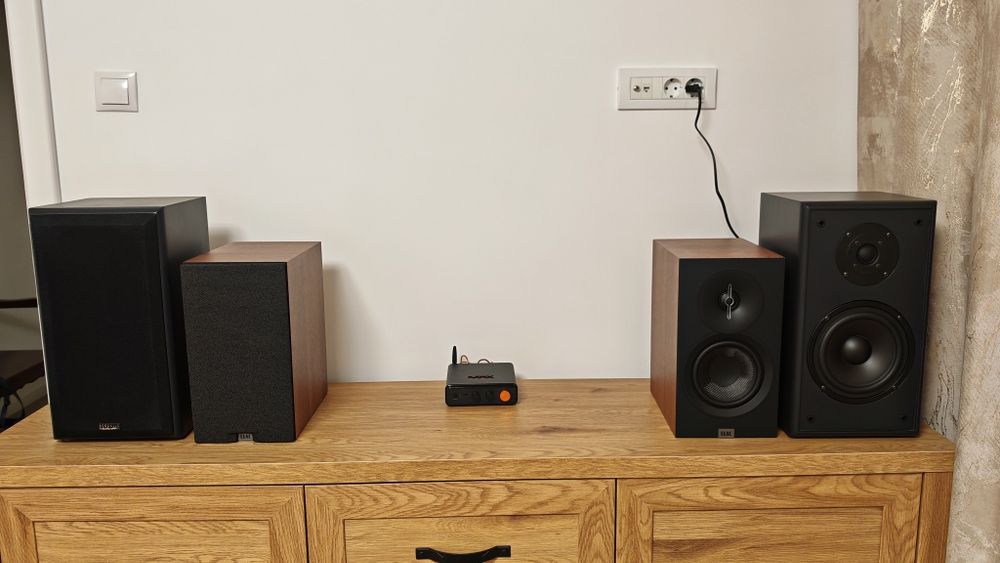 Boxe de raft bookshelf Acoustic Solutions AV-40 MK2 – recondiționate,