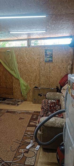Гараж на лодочной станции