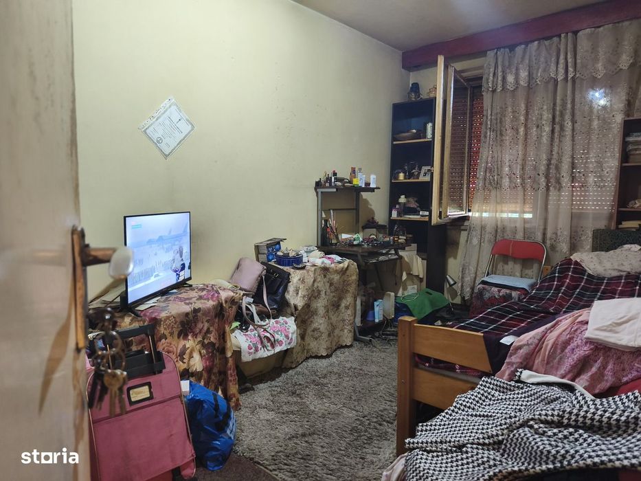 Apartament cu 3 camere pe Aleea Baița — fotografia 3