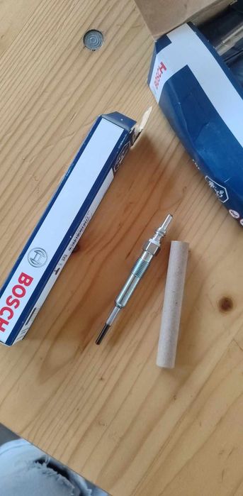 Bujii incandescente noi nouțe