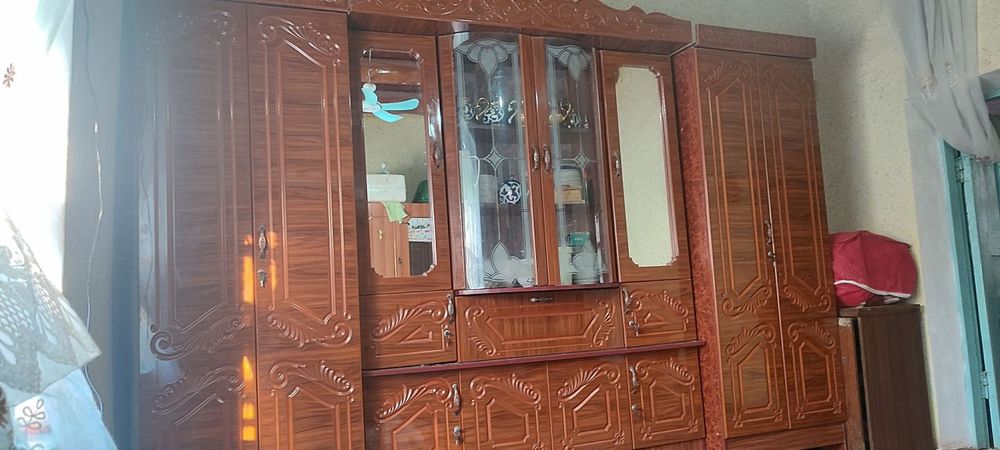 Uy mehmonhonasi uchun mebil