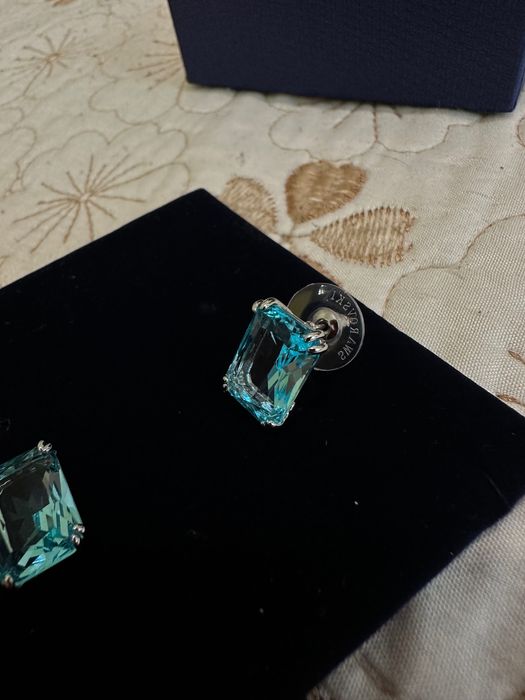 Обеци Сваровски - син камък