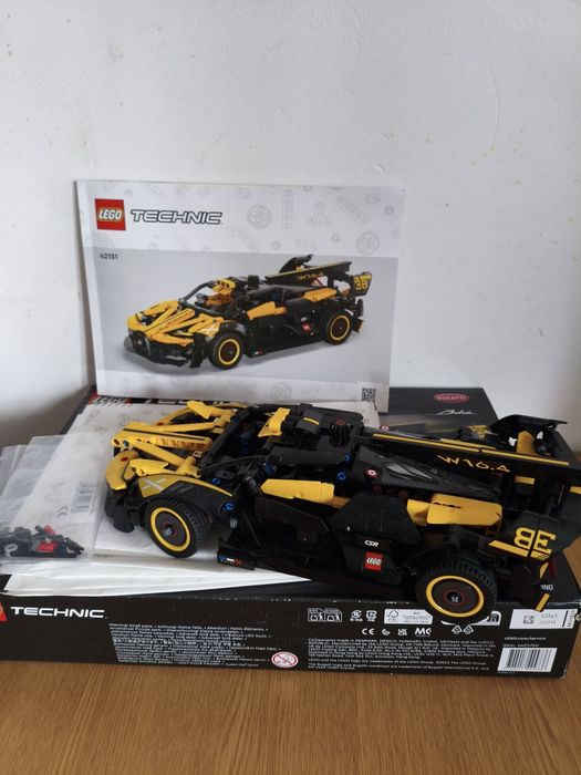 LEGO Technic 42151, Bolid Bugatti, 905 piese, 9+ ani