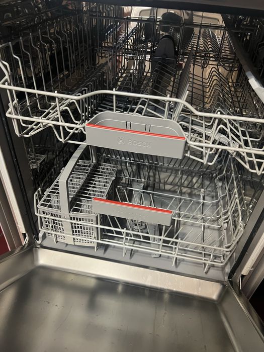 Продам посудомоечную машину