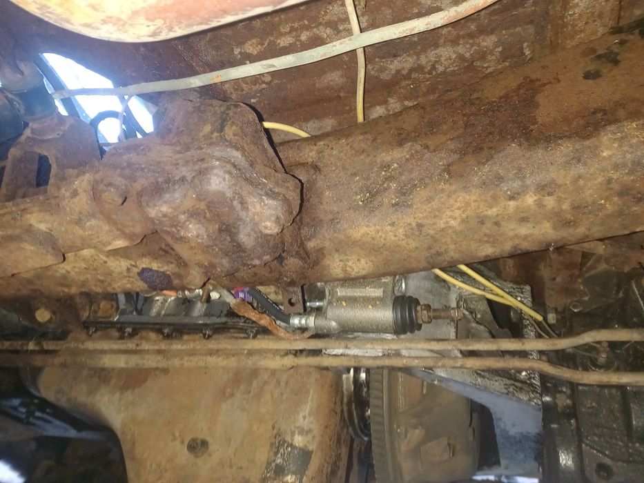 Уаз  работи газ бензин