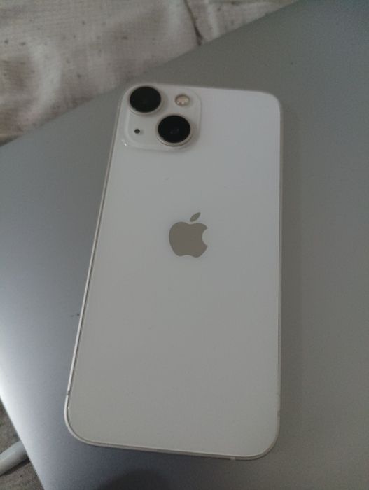iPhone 13 mini holati ideal