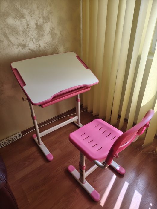 Set birou plus scaun pentru fetițe