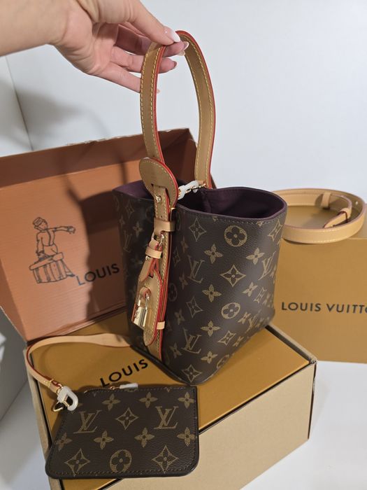 Налична чанта LV Bucket