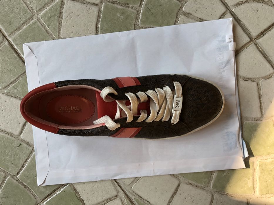Adidasi Michael Kors Nr.39