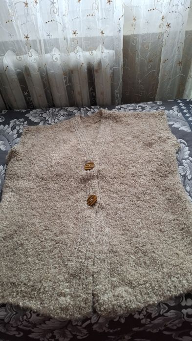 Полуверы,кофты  теплые.