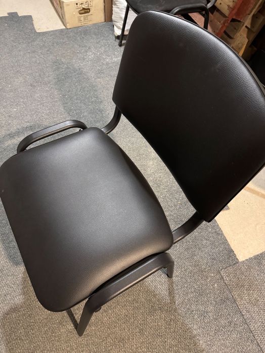 Офис обзавеждане