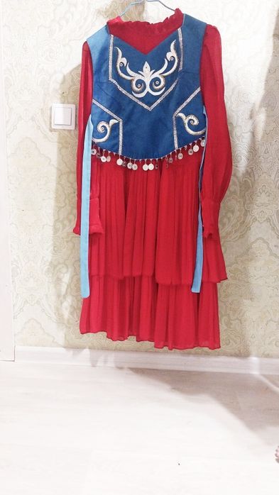 Национальные кастюмы платья