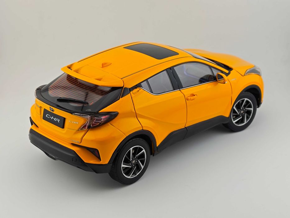 Machetă Toyota C-HR - scara 1:18