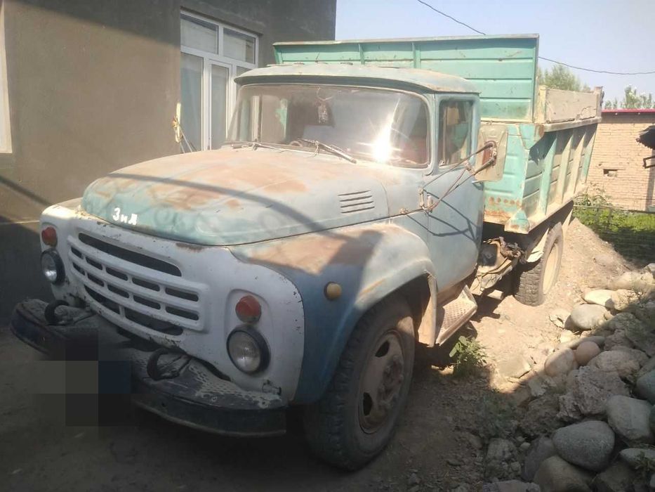 Зил 130 сотилади