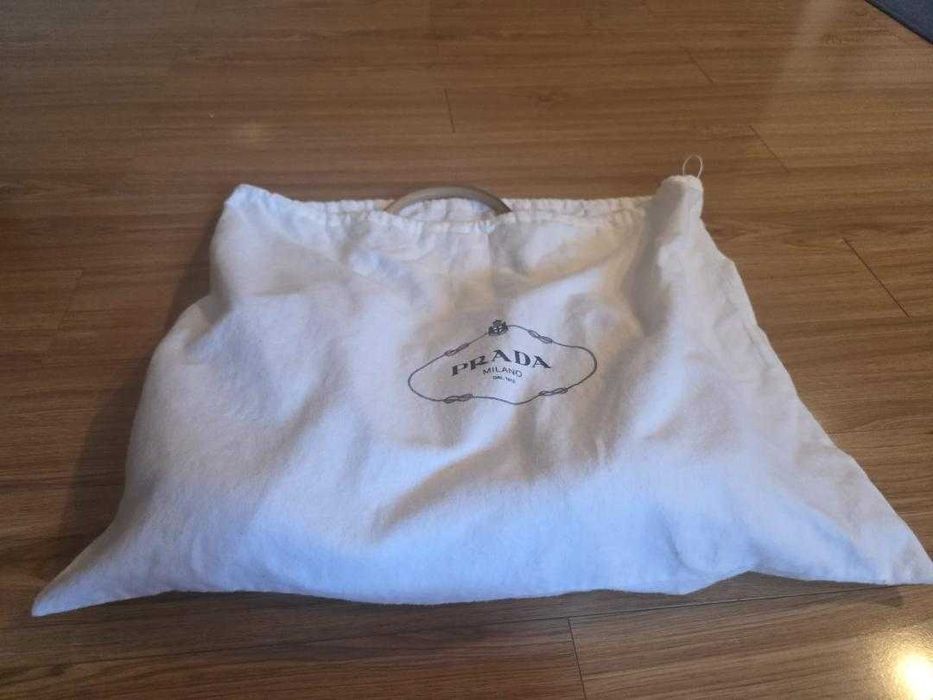 Vând geantă Prada originală
