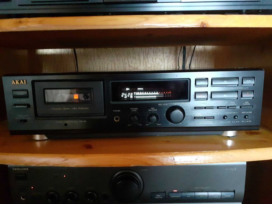 Перфектен дек AKAI DX-49- Японски топ модел-Като Нов. ПРОМОЦИЯ.