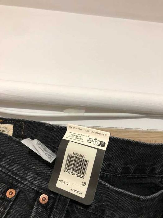 Marime rara. Blugi Levi's 501 marime mare W48 L32 negri, cu eticheta