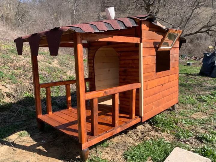 Къща за куче. Къщичка