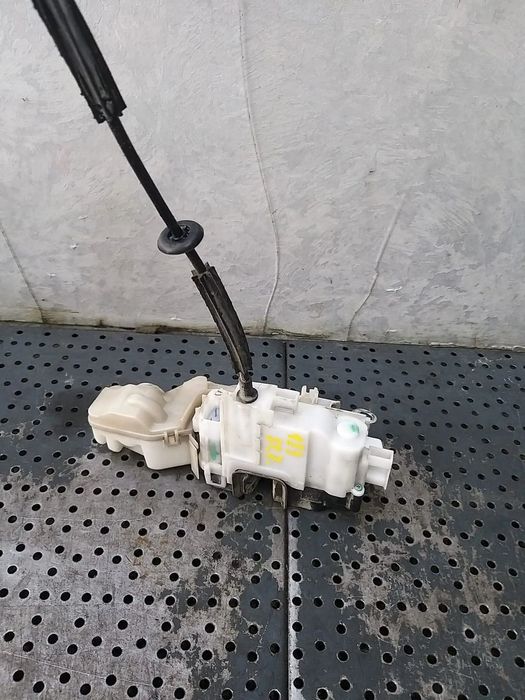 Broasca usa stanga fata alfa romeo 159 939