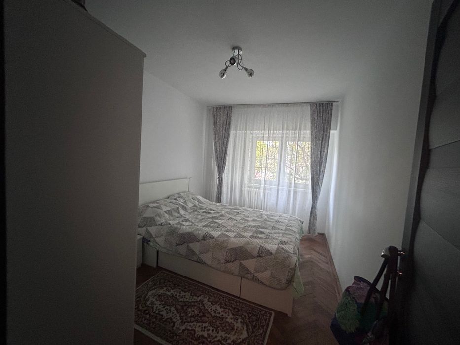 Apartament 4 camere