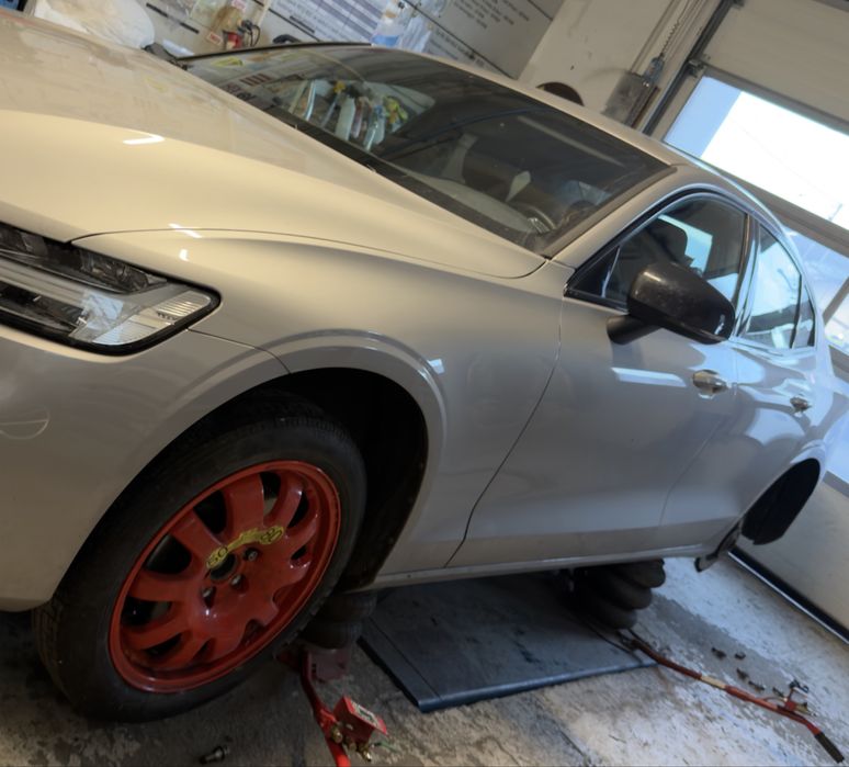 Rezerva  slim Volvo S90  Volvo Xc40  R18