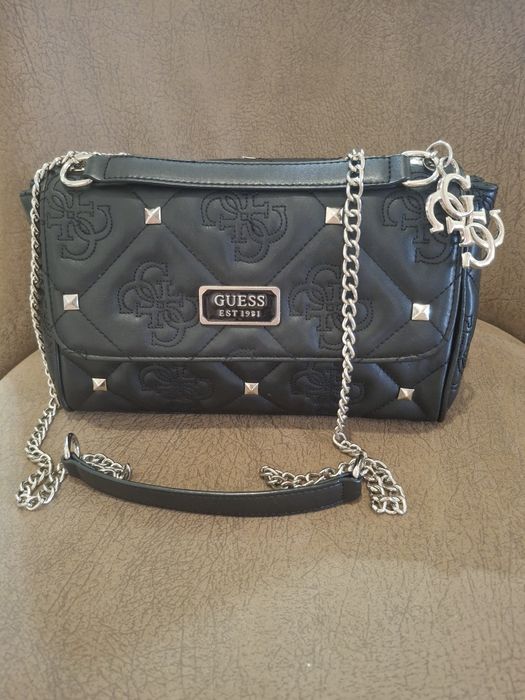 Дамска чанта Guess