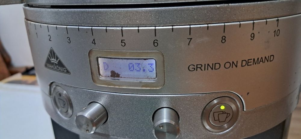 Risnita cafea cu citeva accesori