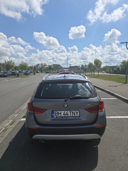 BMW X1 2011 — imagine 5