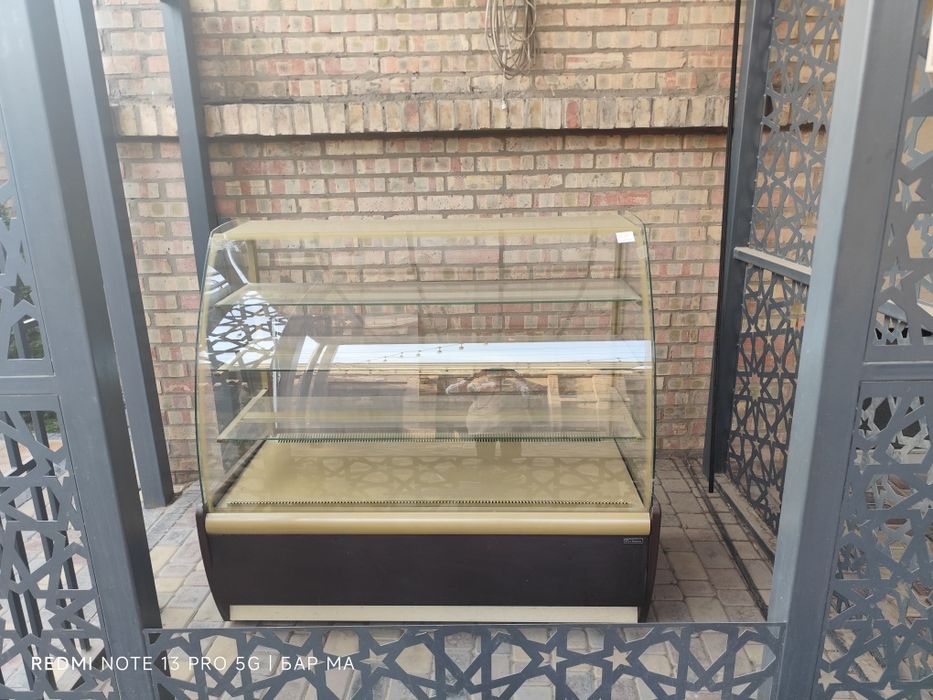 Витрина Холодилльная K70 Carboma