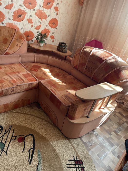 Продаю диван с креслом