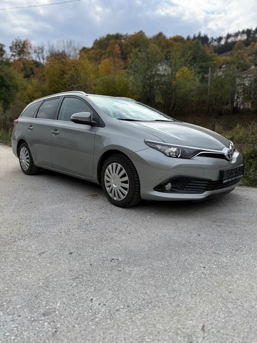 Toyota Auris 2016 1.6 D4-D