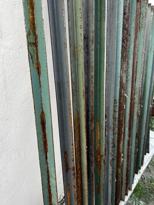 Уголок металлический