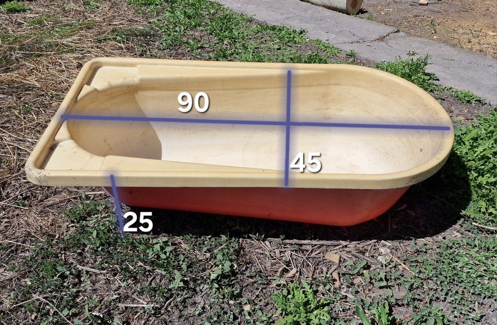 Продам ванну 25х45х90, пластик