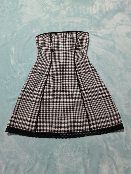 Rochie bustieră de la Guara mărime 38