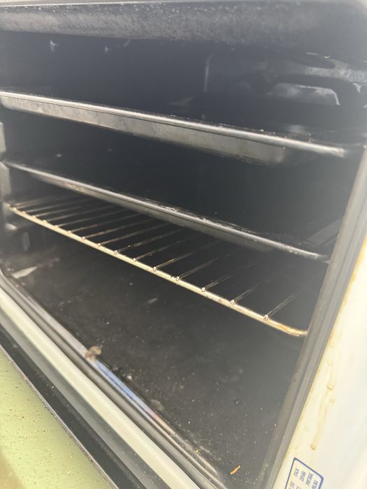 Продам встраиваемый духовой шкаф ( духовка)