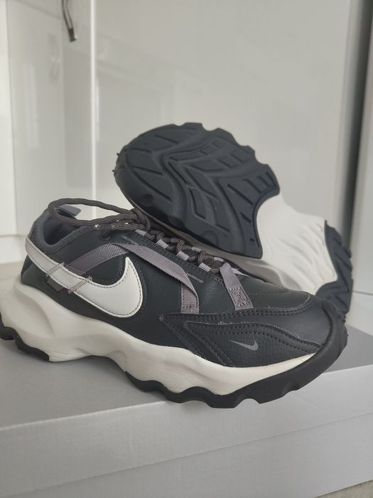 Оригинални Сиви Nike Sportswear TC 7900
