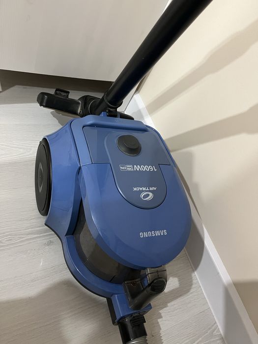 Пылесос  15000тг .