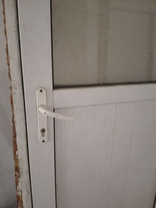 Есік өлшемі  82\190