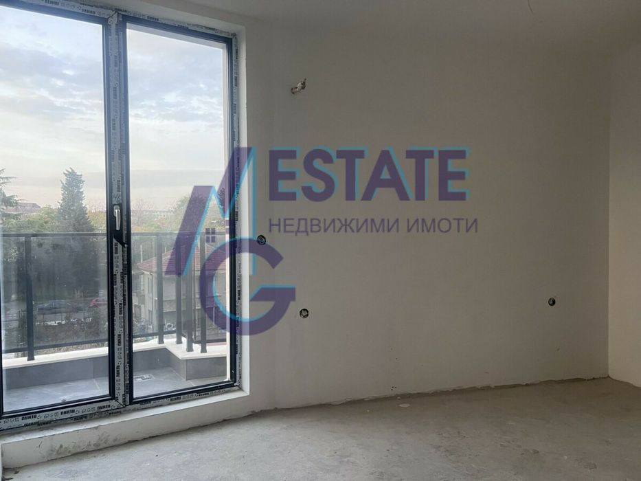 Продава се Тристаен апартамент в Бургас, Сарафово - 129 кв.м за 783 €/кв.м - Снимка #4
