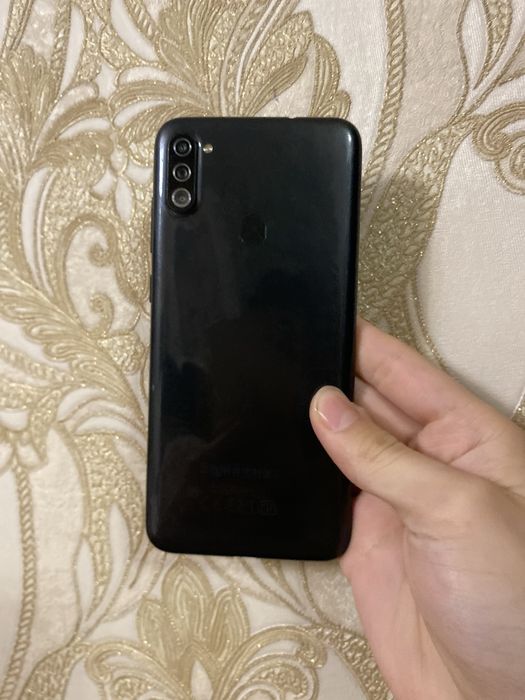 Galaxy a11 б/у.