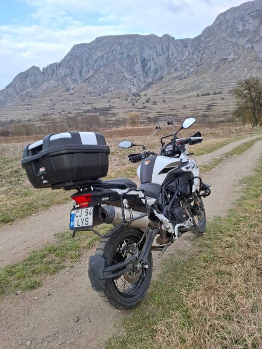 Motocicleta adventure Benelli TRK502X