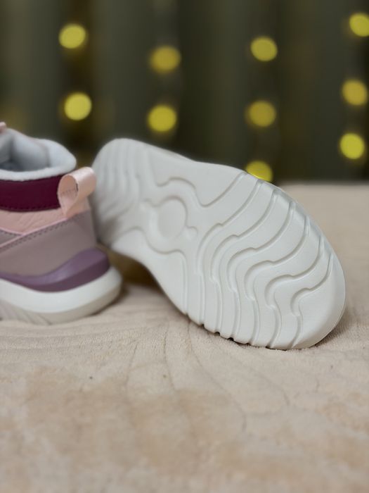 Кроссовки демисезон