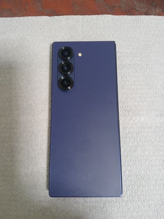 Samsung Fold 6 )