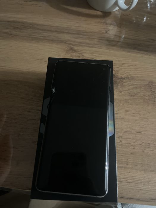 Samsung S10 ………………………