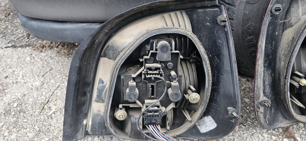 Стопове за рено сценик и задна броня