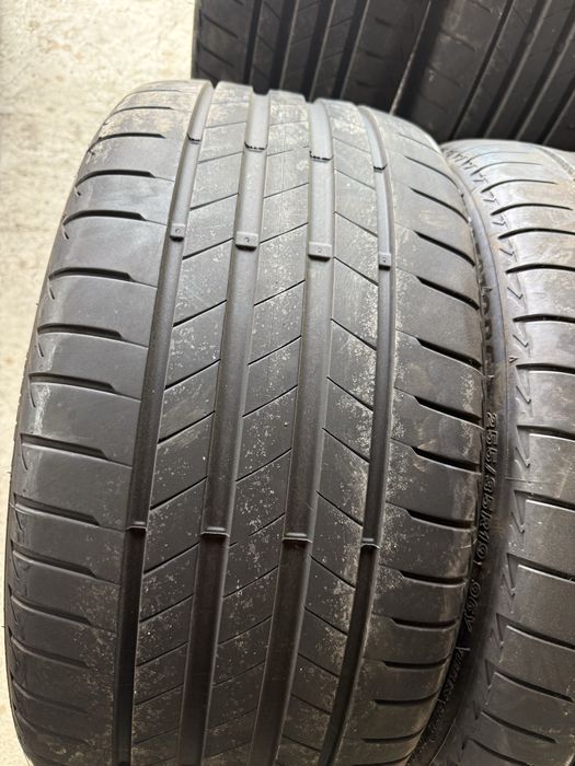 Anvelope vara 225 40 19 bridgestone