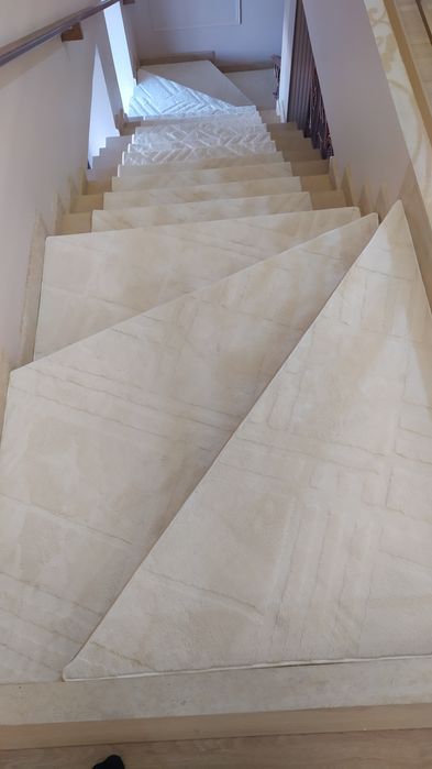 Установка лецницу ковровые дорожки по каждому отдельно !