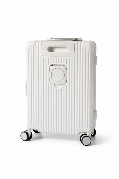 Белый чемодан с алюминиевой рамой