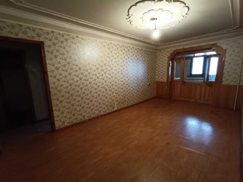 Чиланзар Г9а Фархадский р-к 3\1\4 Средн. сост. 70м2 2Подвала 2Огорода