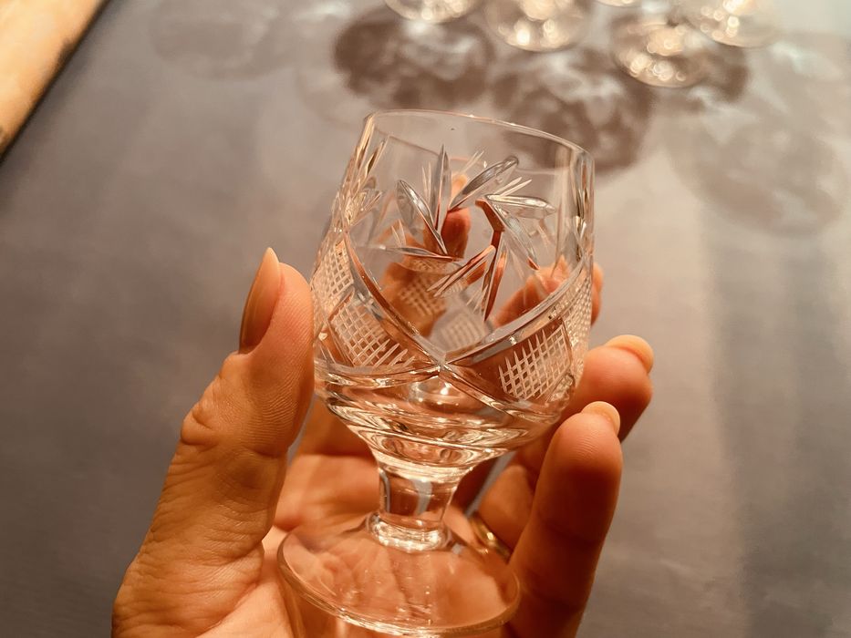 Vand set 6 pahare CRISTAL cu picior pt tuica - BOHEMAI